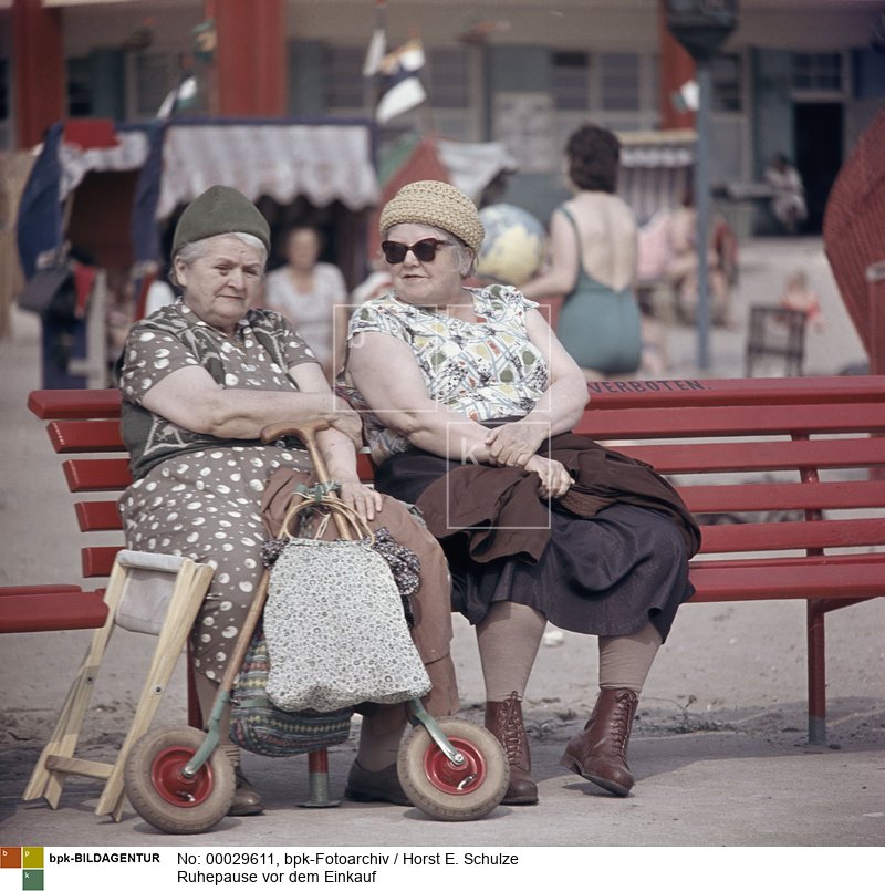 Aufnahmedatum: 1960er Jahre<BR>Material/Technik: Foto<BR>Aufnahmeort: Berlin (Ost) / DDR<BR>Inventar-Nr.: Sz F65/29-06<BR>