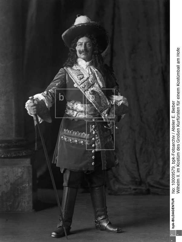Person: Wilhelm II. [27.01.1859 - 04.06.1941], letzter deutscher Kaiser und König von Preußen 1888-1918 <BR>Aufnahmedatum: um 1900<BR>Material/Technik: Foto<BR>Inventar-Nr.: Bb GP410<BR>