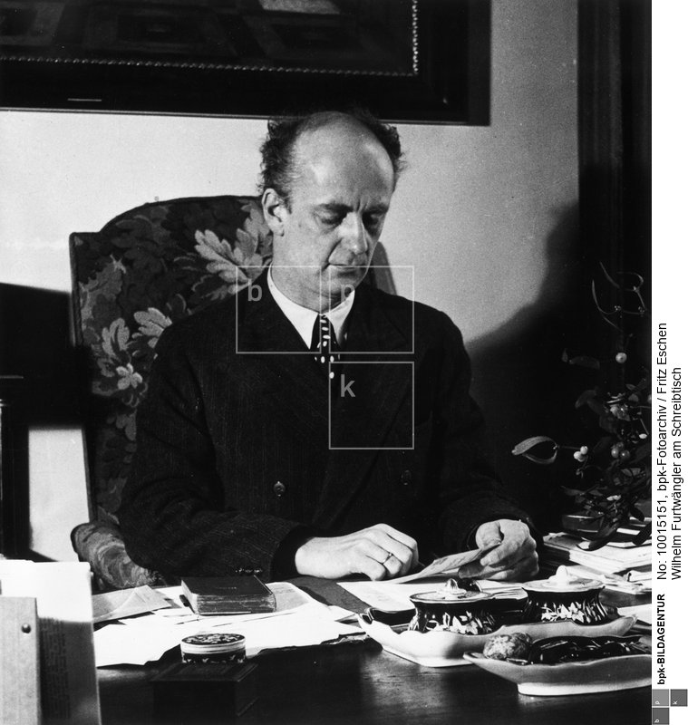 Person: Wilhelm Furtwängler [25.1.1886 - 30.11.1954], Deutscher Dirigent und Komponist<BR>Aufnahmedatum: um 1931<BR>Material/Technik: Foto<BR>