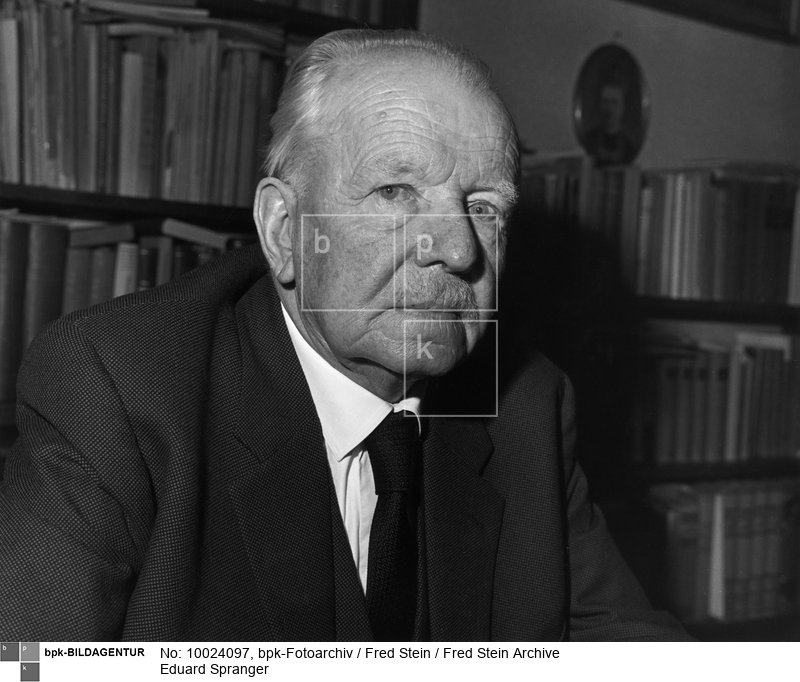 Person: Eduard Spranger [27.6.1882 - 17.9.1963], Deutscher Kulturphilosoph<BR>Aufnahmedatum: 1961<BR>Material/Technik: Foto<BR>