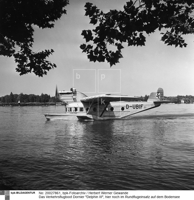 Aufnahmedatum: 1935<BR>Inventar-Nr.: Gw 2275<BR>Systematik: <BR>Kulturgeschichte / Flugzeug / Wasserflugzeuge