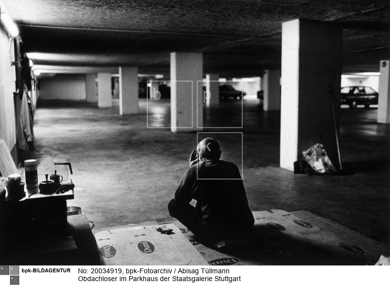 (Scan vom Vintageprint)<BR>Aufnahmedatum: 1992<BR>Material/Technik: Foto<BR>Aufnahmeort: Stuttgart / Deutschland<BR>Inventar-Nr.: Tü 92/004-16a<BR>