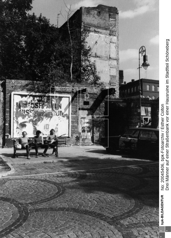 Aufnahmedatum: 09.1987<BR>Material/Technik: Foto<BR>Aufnahmeort: Berlin-Schöneberg (Berlin West)<BR>Inventar-Nr.: Co 0219-3<BR>