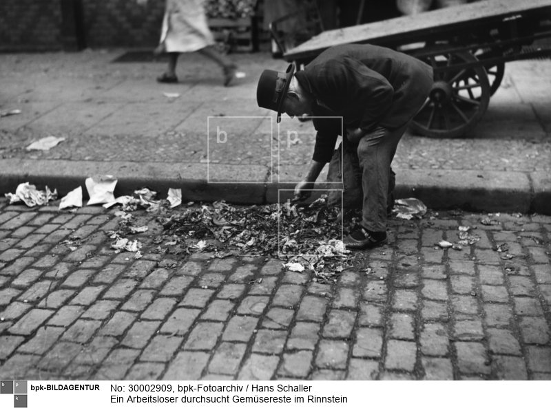 Aufnahmedatum: um 1930<BR>Material/Technik: Fotografie<BR>Aufnahmeort: Berlin, Deutsches Reich (Deutschland)<BR>Inventar-Nr.: Sl 668<BR>
