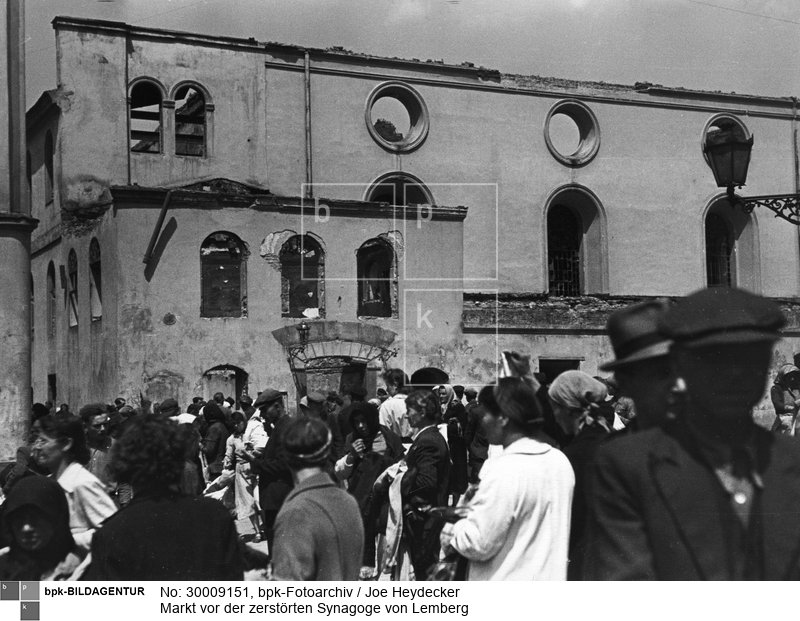 Aufnahmedatum: 1943<BR>Material/Technik: Foto<BR>Aufnahmeort: Lemberg (Lwów)<BR>