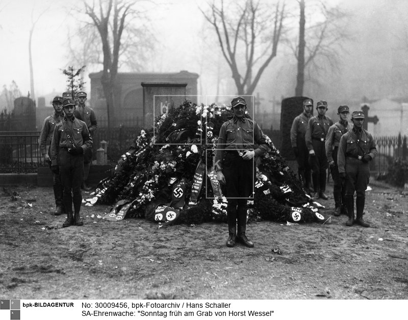 <BR>Aufnahmedatum: 02.03.1930<BR>Aufnahmeort: Berlin<BR>Inventar-Nr.: Sl 76<BR>Systematik: <BR>Geschichte / Deutschland / 20. Jh. / NS-Bewegung / Organisationen / SA / allgemein