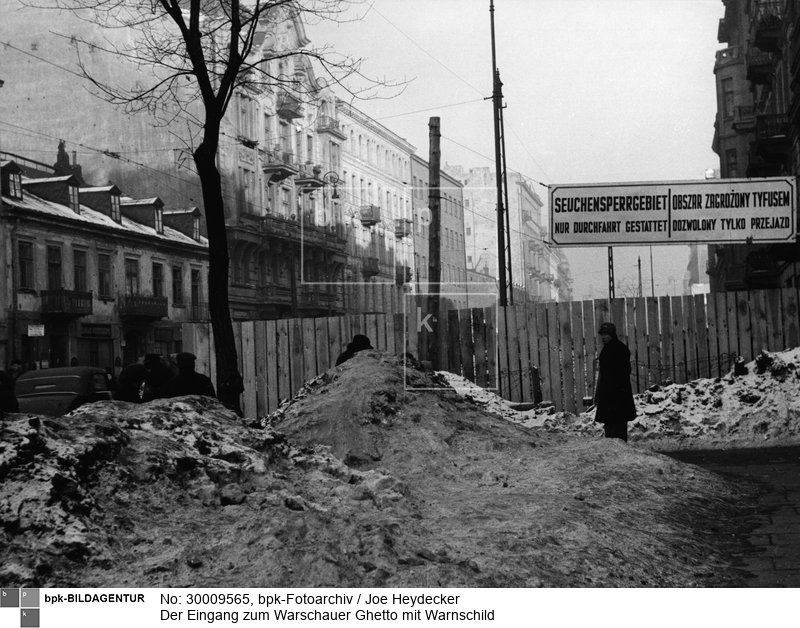 Aufnahmedatum: Dezember 1940<BR>Material/Technik: Foto<BR>Aufnahmeort: Warschau<BR>
