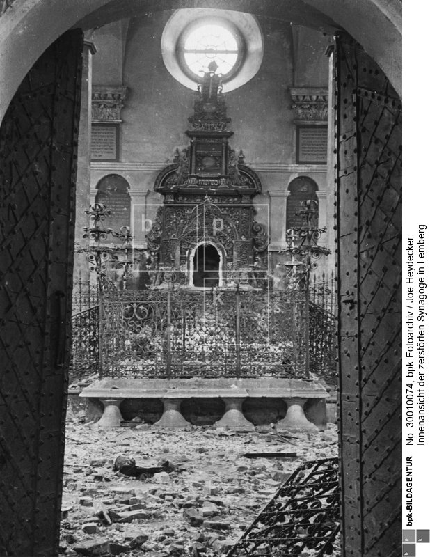 Aufnahmedatum: 1943<BR>Material/Technik: Foto<BR>Aufnahmeort: Lemberg (Lwów)<BR>