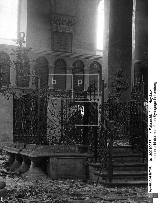 Aufnahmedatum: 1943<BR>Material/Technik: Foto<BR>Aufnahmeort: Lemberg (Lwów)<BR>