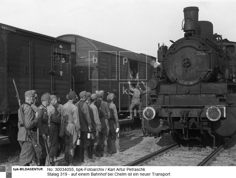 sowjetischer Kriegsgefangener eingetroffen<BR>Aufnahmedatum: 1941<BR>Material/Technik: Foto<BR>Aufnahmeort: bei Chelm (Polen)<BR>Inventar-Nr.: Pe WII10-7<BR>