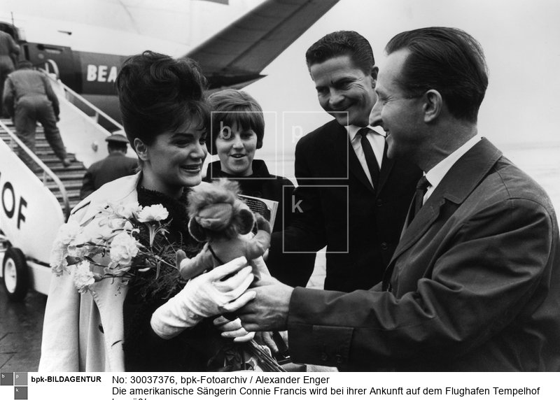 Fotograf: Alexander Enger <BR> Aufnahmedatum: um 1965 <BR> Aufnahmeort: Berlin (West) <BR> Inventar-Nr.: Eg P1806-06A <BR> Systematik:  <BR> Geschichte / Deutschland / 20. Jh. / West-Berlin 1949-1990 / Kunst und Kultur / Musik / Allgemeines