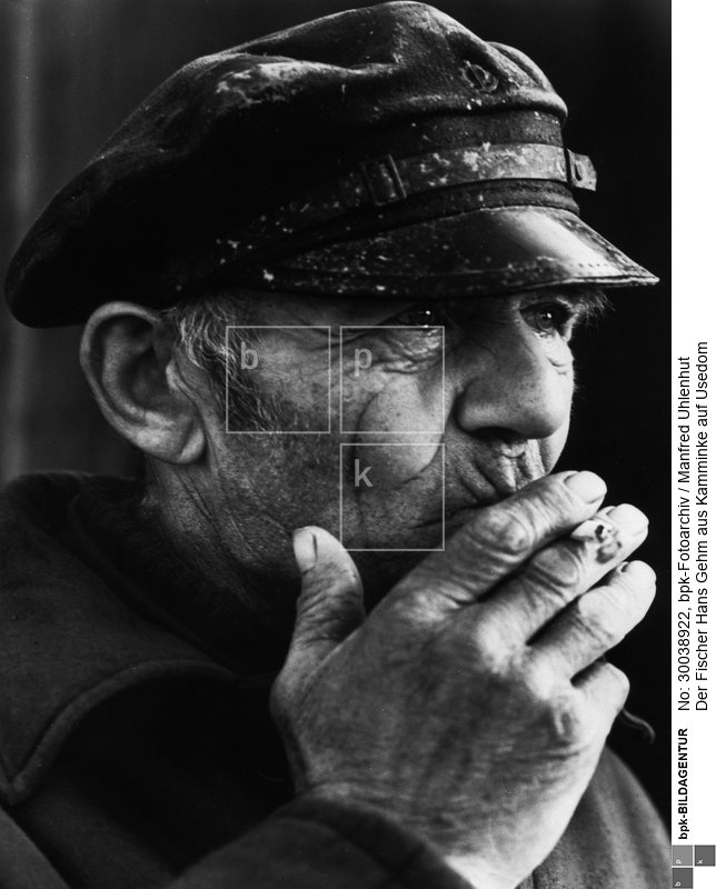 Fotograf: Manfred Uhlenhut <BR> Aufnahmedatum: 1984 <BR> Aufnahmeort: Kamminke / Vorpommern <BR> Systematik:  <BR> Geschichte / Deutschland / 20. Jh. / DDR / Bevölkerung / Alte Menschen / Porträts