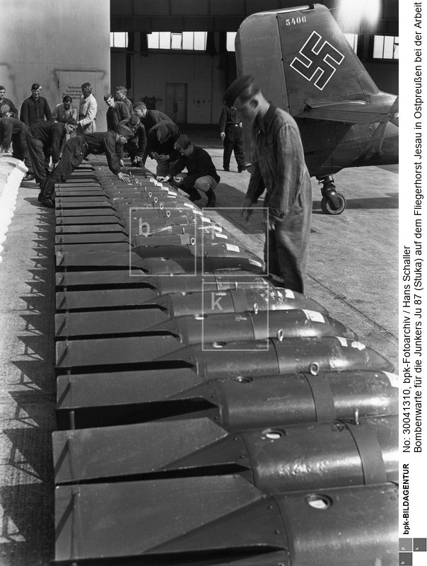 Aufnahmedatum: 1940<BR>Material/Technik: Foto<BR>Aufnahmeort: Jesau / Ostpreußen<BR>Inventar-Nr.: Sl F074-06<BR>