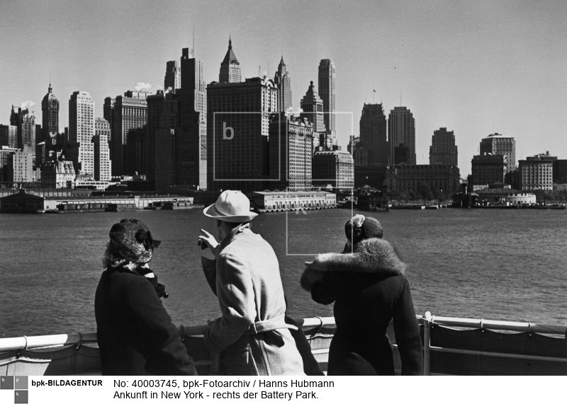 (Dampfer HANSA vom Norddeutschen Lloyd.)<BR>Aufnahmedatum: 1936<BR>Material/Technik: Foto<BR>Aufnahmeort: New York City / USA<BR>Inventar-Nr.: Hu A4-31<BR>