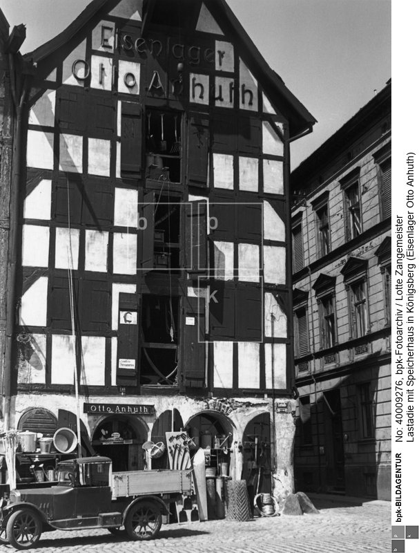 Aufnahmedatum: um 1935<BR>Material/Technik: Foto<BR>Aufnahmeort: Königsberg (Kaliningrad) / Ostpreußen<BR>Inventar-Nr.: Zm 1-3<BR>