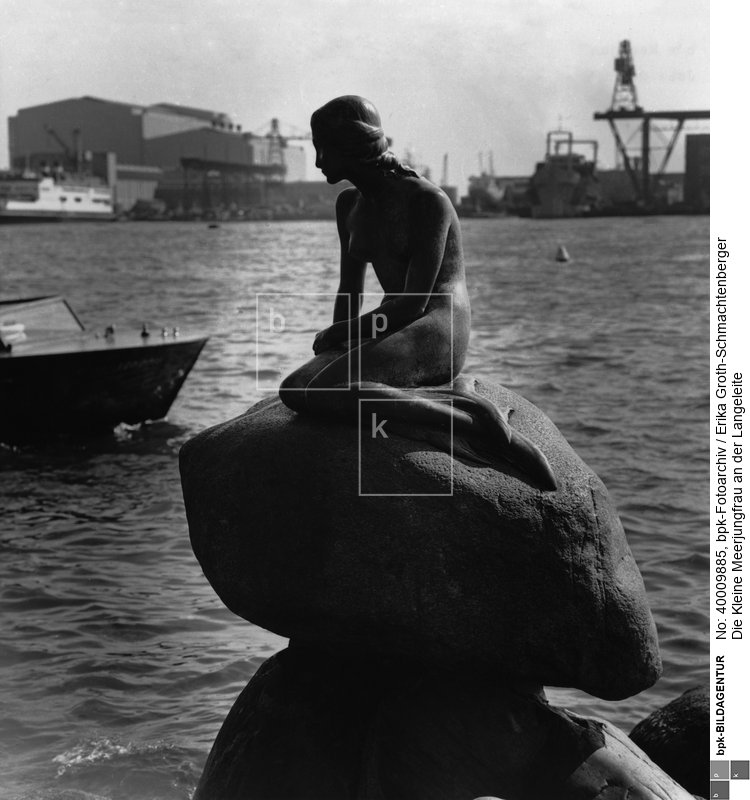 Fotograf: Erika Groth-Schmachtenberger <BR> Aufnahmedatum: 1965 <BR> Aufnahmeort: Kopenhagen <BR> Systematik:  <BR> Geographie / Europa / Dänemark / Orte / Kopenhagen / Stadtansichten