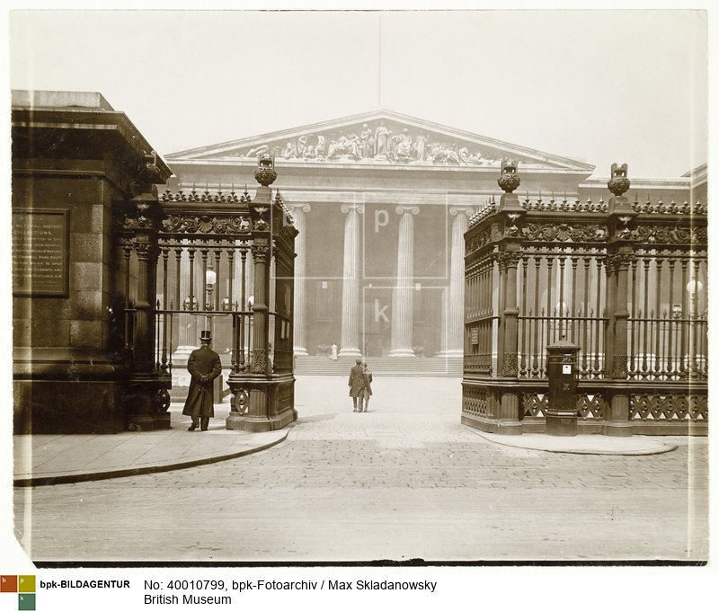 Aufnahmedatum: 1903<BR>Material/Technik: Foto / Albuminpapier<BR>Aufnahmeort: London<BR>