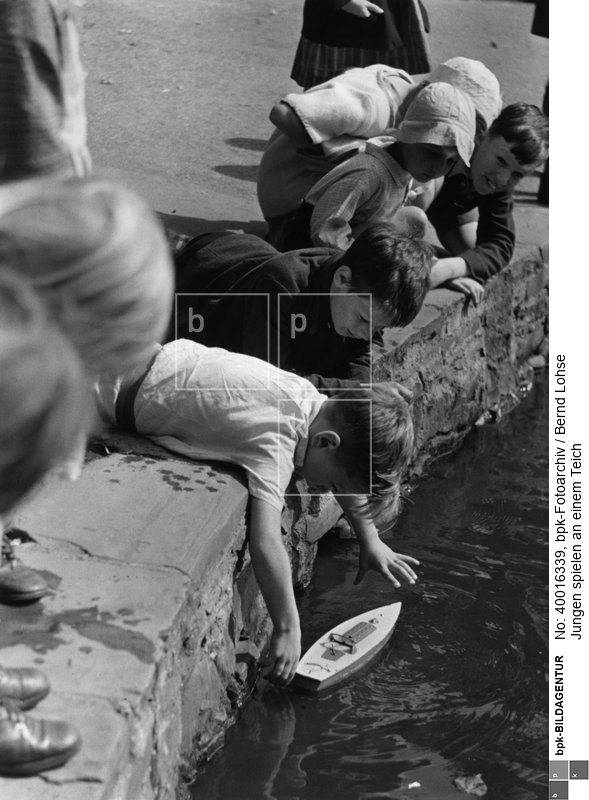 Aufnahmedatum: um 1936<BR>Material/Technik: Foto<BR>Aufnahmeort: Blackpool (England)<BR>Inventar-Nr.: Lo E 296/3<BR>