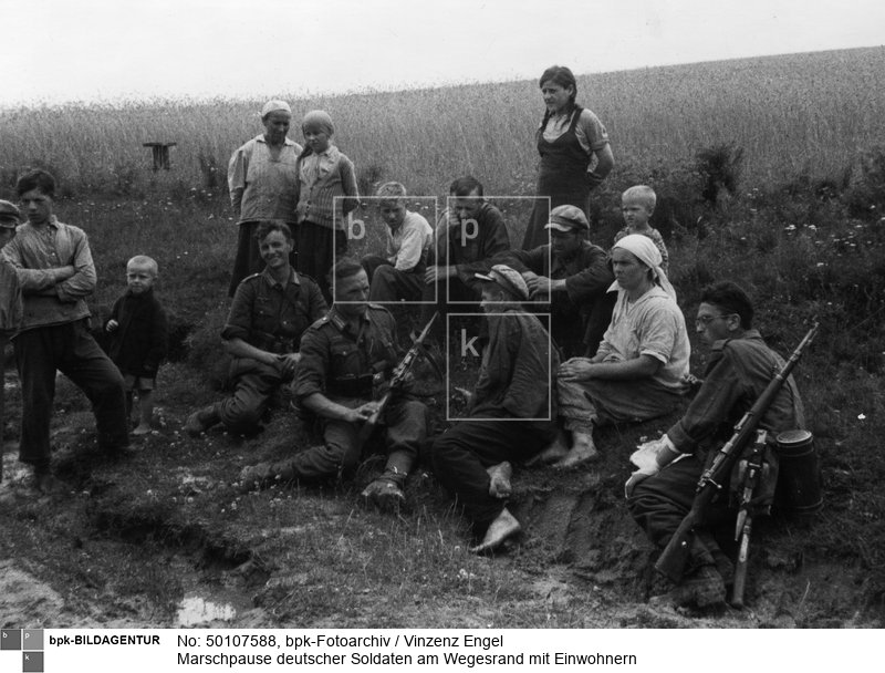 Fotograf: Vinzenz Engel <BR> Aufnahmedatum: Juli 1941 <BR> Aufnahmeort: bei Shitomir