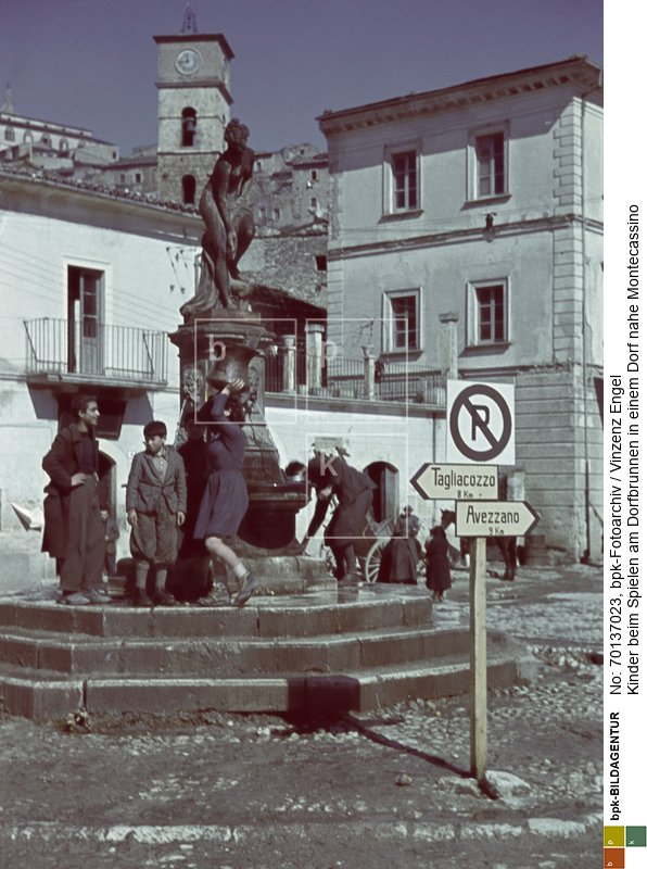 Aufnahmedatum: 1943<BR>Material/Technik: Foto<BR>Aufnahmeort: bei Montecassino (Italien)<BR>