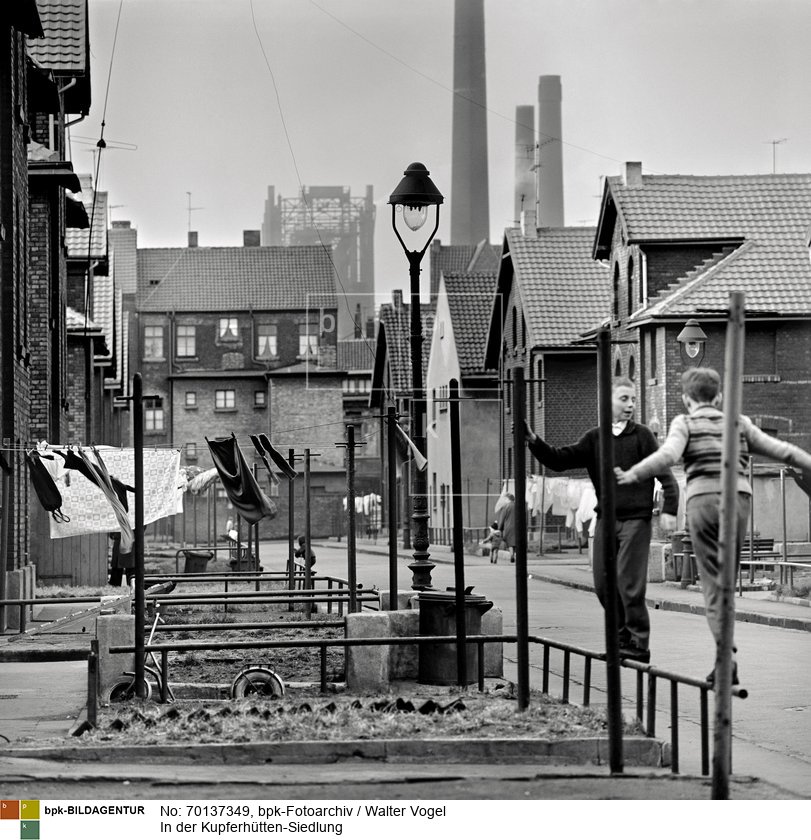 (heute nicht mehr exsistierend)<BR>Aufnahmedatum: 1965<BR>Material/Technik: Foto<BR>Aufnahmeort: Duisburg-Hochfeld<BR>