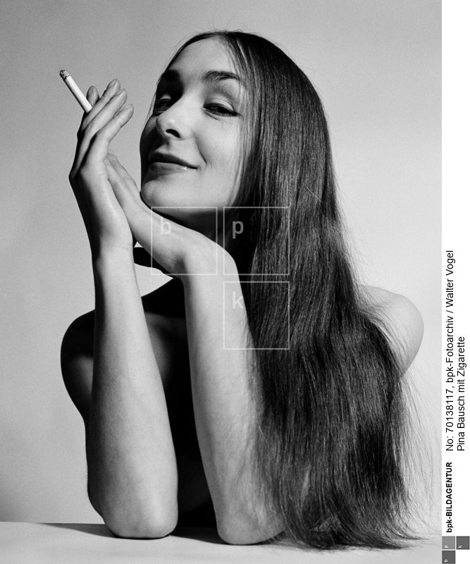 Person:  Pina Bausch (27.07.1940 - 30.06.2009), Deutsche Tänzerin, Choreografin, Tanzpädagogin und Ballettdirektorin <BR>Aufnahmedatum: 1966 -1967<BR>Material/Technik: Foto<BR>