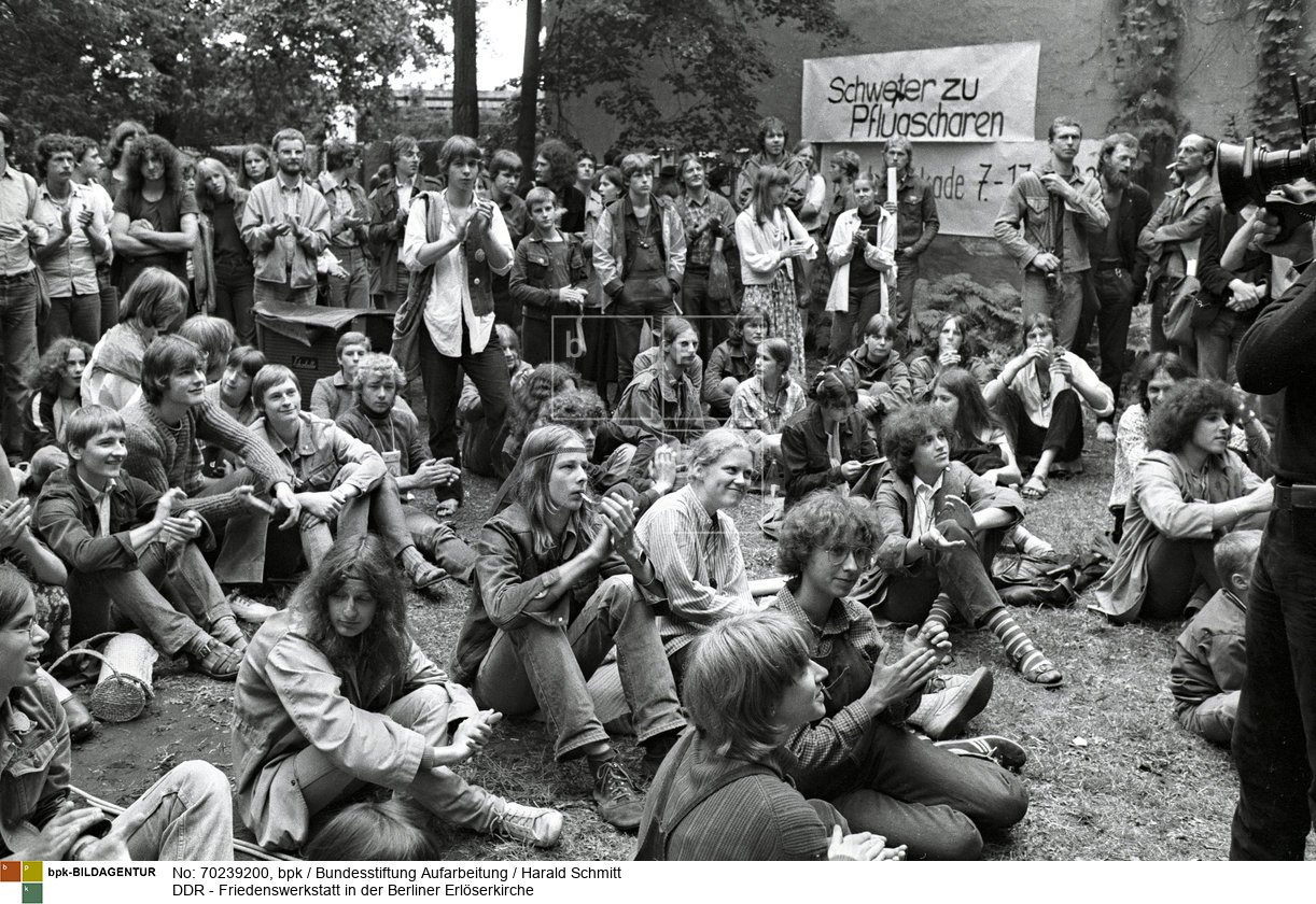 Aufnahmedatum: 1982<BR>Material/Technik: Foto<BR>Aufnahmeort: Berlin / DDR (Deutschland)<BR>Inventar-Nr.: 820630-01