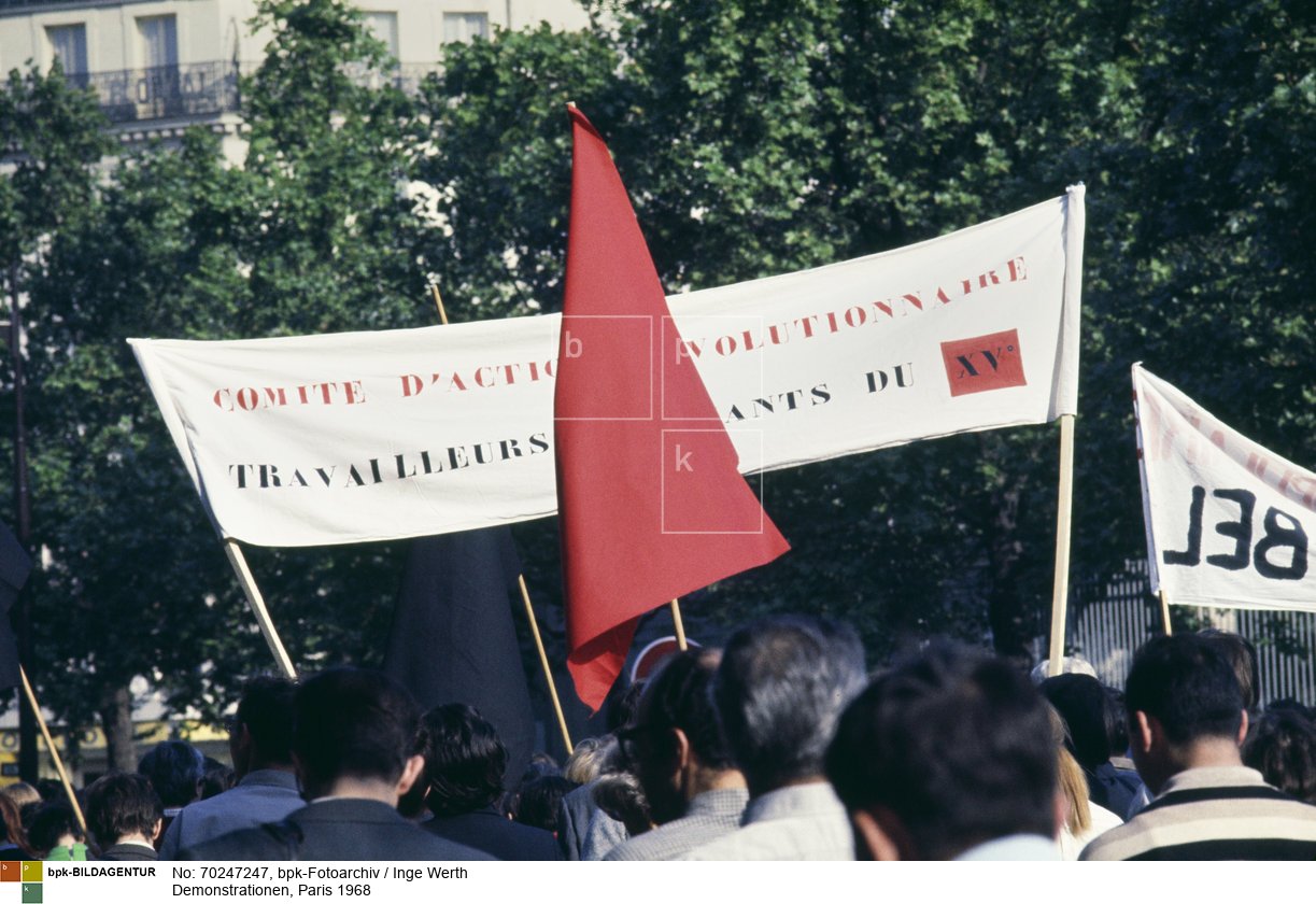 Aufnahmedatum: 1968<BR>Material/Technik: Foto / Farbdia<BR>Kleinbild<BR>Aufnahmeort: Paris<BR>Inventar-Nr.: We F001-7<BR>