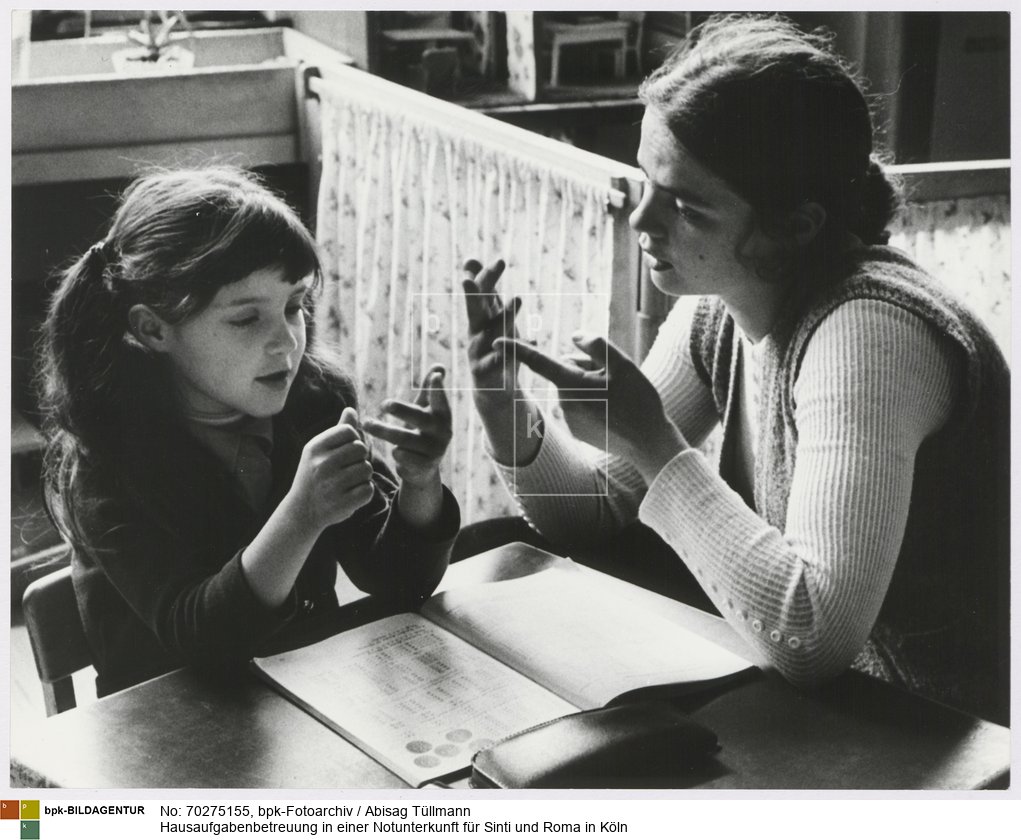 Aufnahmedatum: Mai 1971<BR>Material/Technik: Foto / Silbergelatine auf Barytpapier<BR>Bildformat (Foto): 23,5 x 30,4 cm<BR>Aufnahmeort: Köln / Deutschland<BR>Inventar-Nr.: Tü 71/066-30a<BR>