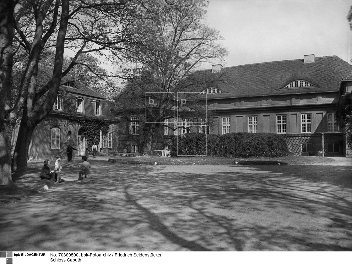 Aufnahmedatum: o.J.<BR>Material/Technik: Foto<BR>Aufnahmeort: Caputh<BR>Inventar-Nr.: Se 4-2069<BR>