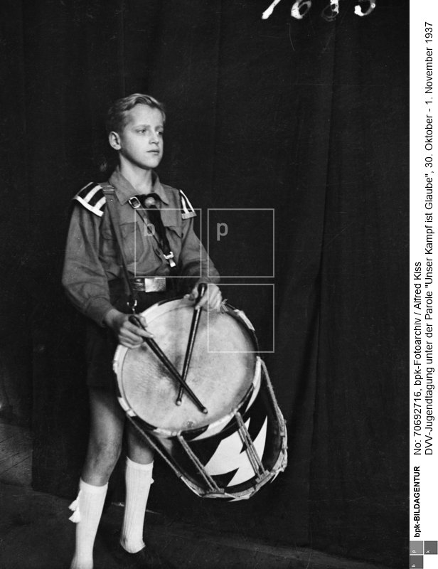 Ort aller Veranstaltungen war der Männergesangsverein, Piotrowska Nr. 243.<BR>Aufnahmedatum: 1937<BR>Material/Technik: Foto<BR>Aufnahmeort: Łódź, Polen<BR>Inventar-Nr.: Ki II/044/11<BR>