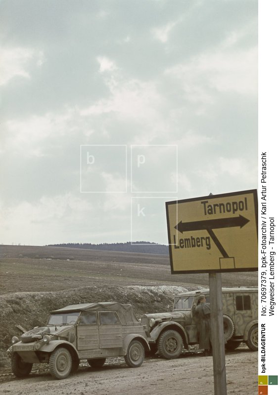 Aufnahmedatum: ca. 1943/44<BR>Material/Technik: Foto<BR>Aufnahmeort: Distrikt Galizien, Generalgouvernement / Polen (heute Ukraine)<BR>Inventar-Nr.: Pe F007-17<BR>