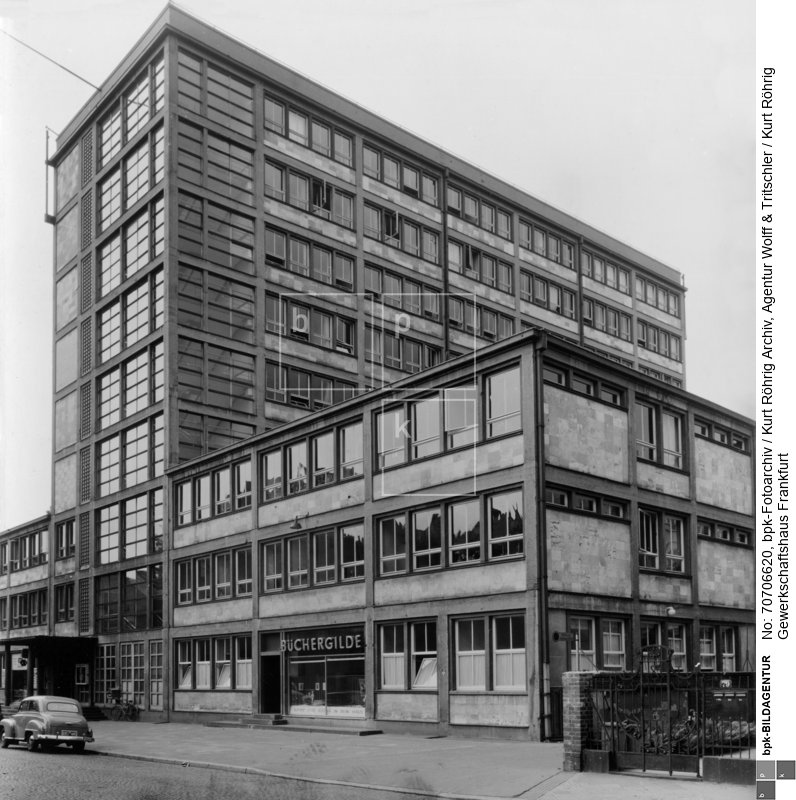 Einweihung 1931
Rückseite: Stempel der "Agentur Wolff & Tritschler"<BR>Aufnahmedatum: 1950–1953<BR>Material/Technik: Foto / Vintageprint<BR>Aufnahmeort: Frankfurt am Main<BR>