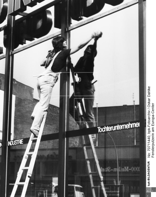 Aufnahmedatum: 1982<BR>Material/Technik: Foto / Vintage Print<BR>Aufnahmeort: Berlin (West)<BR>Inventar-Nr.: Da 0718-10<BR>
