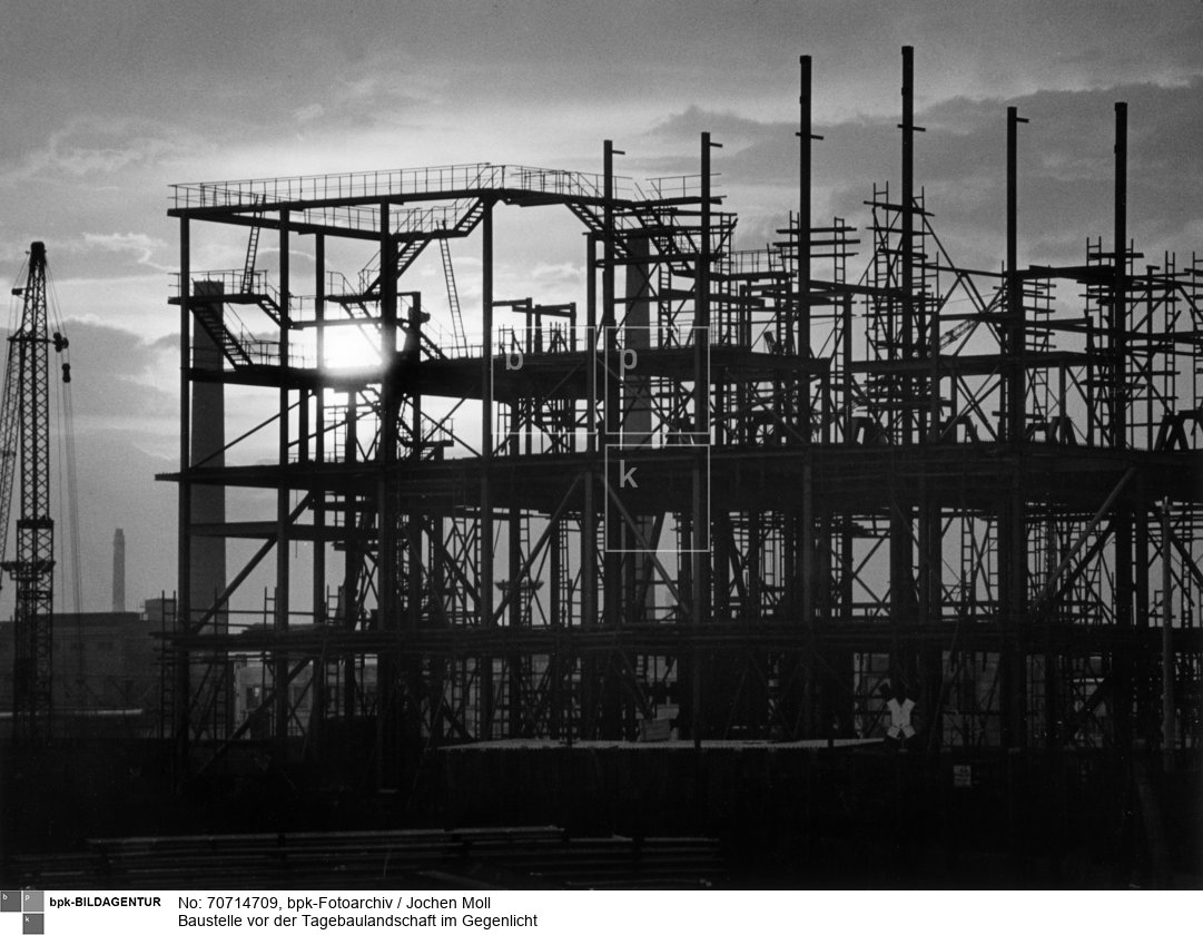 Serie: Bitterfelder Land<BR>Aufnahmedatum: 1979<BR>Material/Technik: Foto / Vintage Print<BR>Aufnahmeort: Bitterfeld, Anhalt<BR>